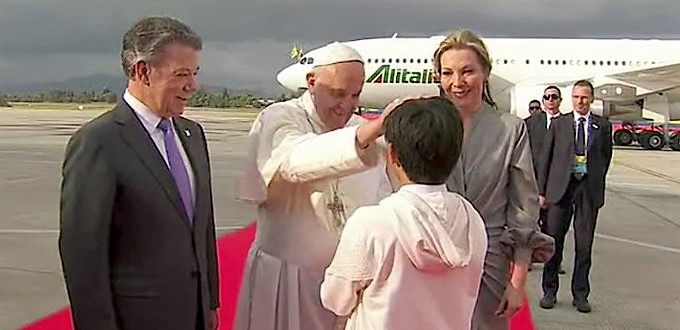 El Papa llega a Colombia