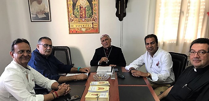 Mons. Zornoza confirma que no se permitirá entrar al dios Ganesh en templos católicos de Ceuta