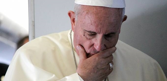 La salud del Papa mejora pero no rezará el ángelus dominical ante el público