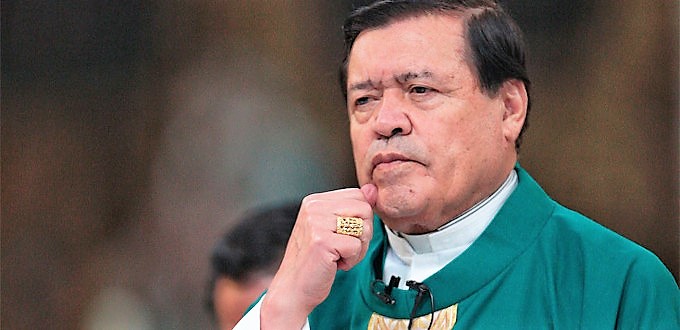 El cardenal Rivera condena el feminismo que se opone a la maternidad y la familia