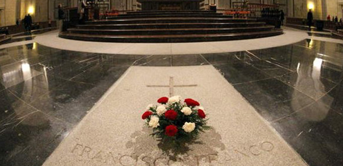 El Gobierno de España activará esta semana el proceso para exhumar los restos mortales de Franco