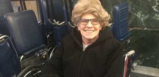 Comatosa inesperadamente despierta a tiempo para Navidad, pide agua