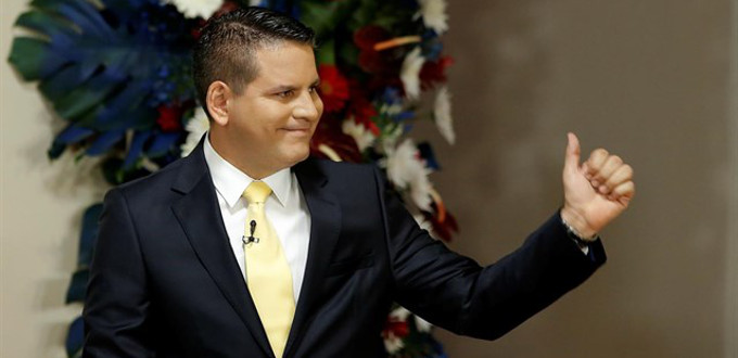 El predicador evangélico Fabricio Alvarado gana la primera vuelta de las presidenciales en Costa Rica