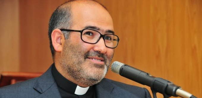 Un sacerdote modernista dirigir el retiro cuaresmal para el Papa y la Curia vaticana