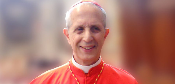 Roma pide al cardenal Poli que no haga transacciones económicas importantes en la archidiócesis de Buenos Aires hasta que se retire