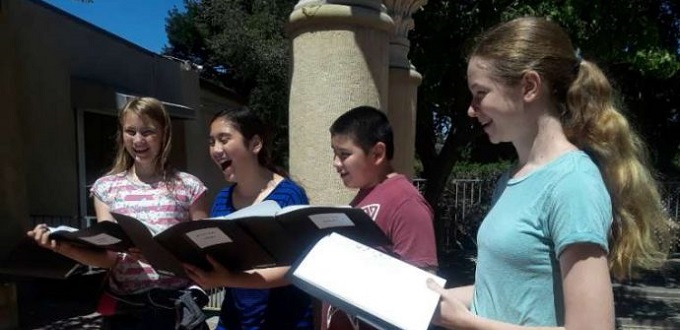 Proyecto de la Arquidiócesis de San Francisco fomenta el canto gregoriano entre niños y adolescentes