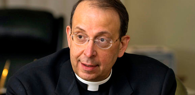 El arzobispo de Baltimore anuncia la retirada del ministerio público de dos obispos eméritos acusados de abusos