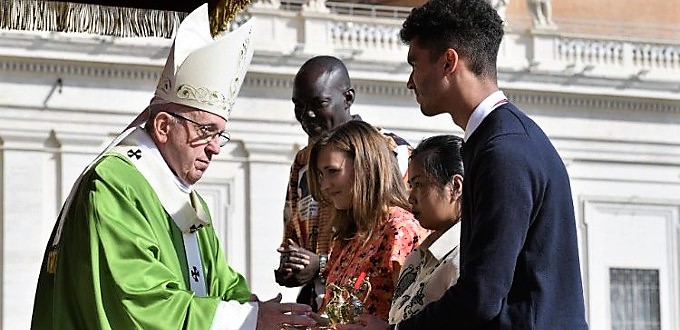 El Papa preside la Misa de apertura del Snodo de los Obispos sobre los jvenes