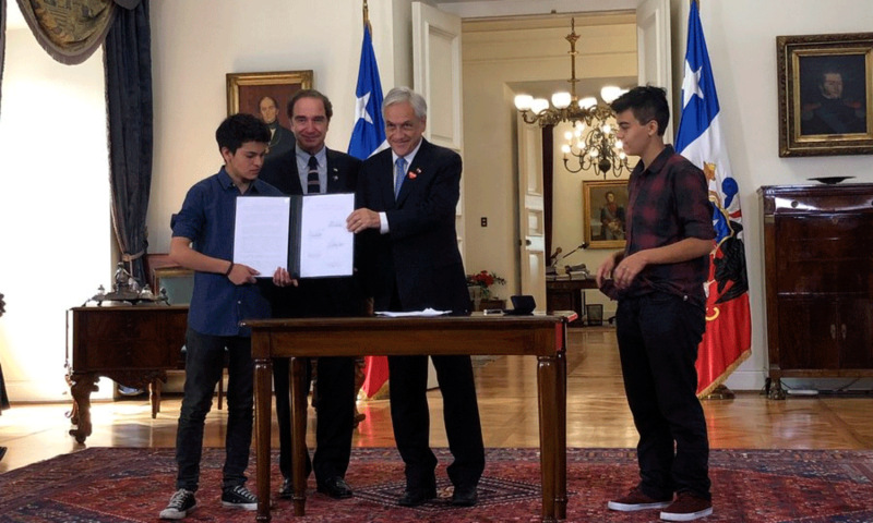 Presidente Piera promulga ley de identidad de gnero en Chile