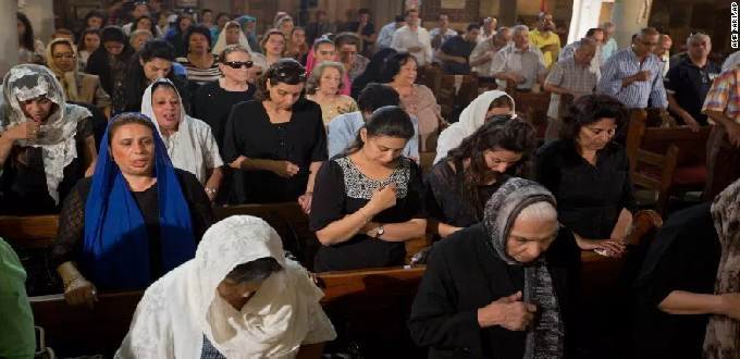 Terroristas asesinan a cristianos coptos cuando peregrinaban a monasterio