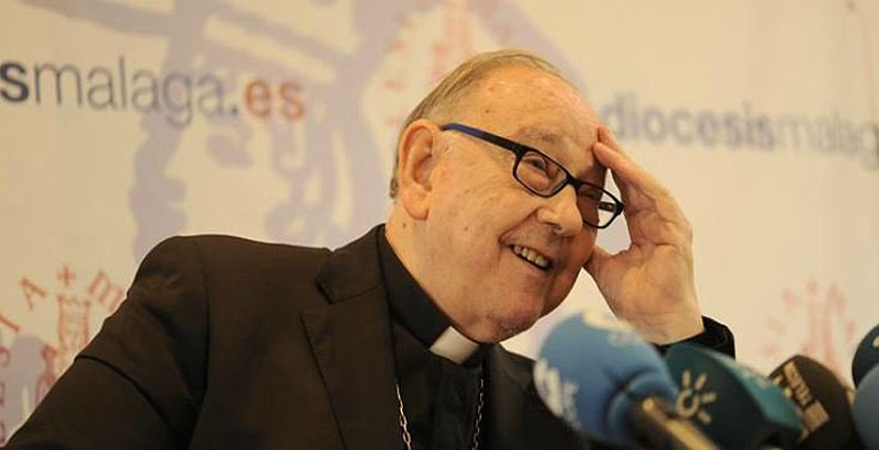 El cardenal Fernando Sebastián Aguilar está hospitalizado y con salud delicada