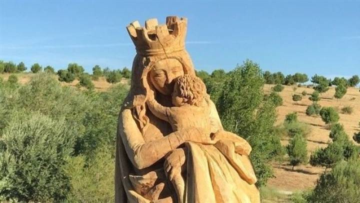 La «Virgen del Abrazo» se queda en Valdebebas