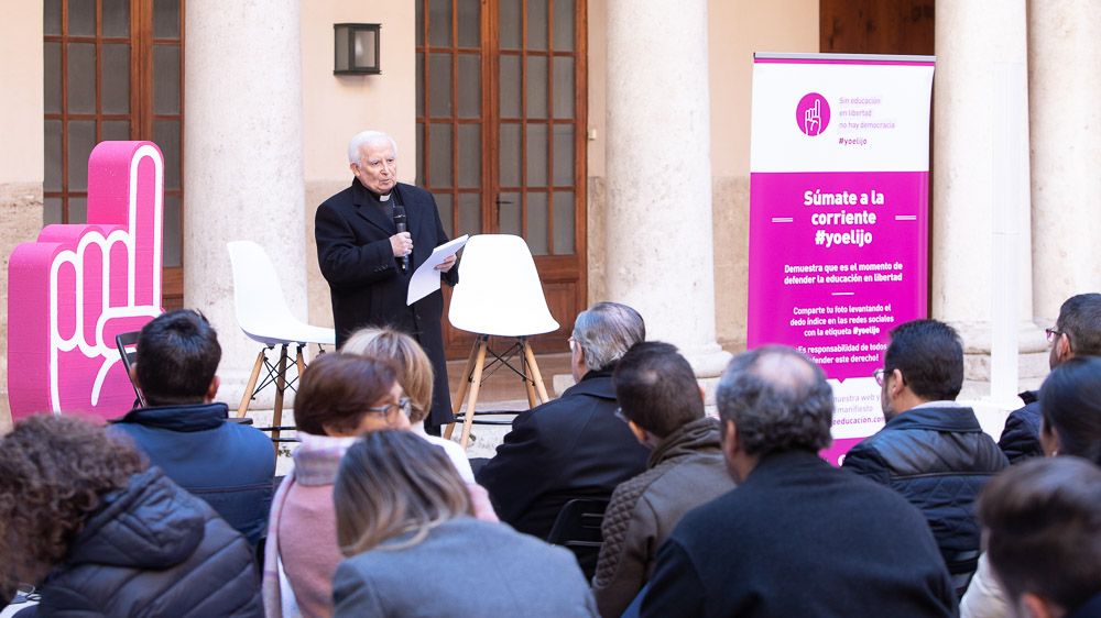 Cardenal Cañizares: «La amenaza más grande que en estos momentos tiene la humanidad es precisamente la amenaza de la ideología de género»