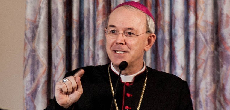 Mons. Schneider recuerda que el cristianismo es la única religión querida por Dios