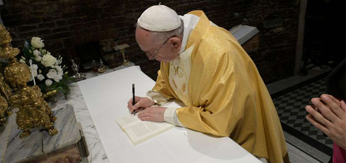 El Papa visita el Santuario de Loreto