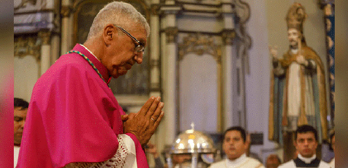 Mons. Carlos Castillo Mattasoglio es ya arzobispo de Lima