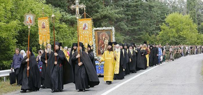 Monjes ortodoxos de Sviatogorsk califican de «cisma satánico» de Constantinopla la creación de la Iglesia autocéfala en Ucrania