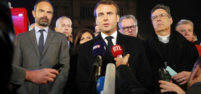 Emmanuel Macron: «Vamos a reconstruir la catedral de Notre Dame todos juntos»