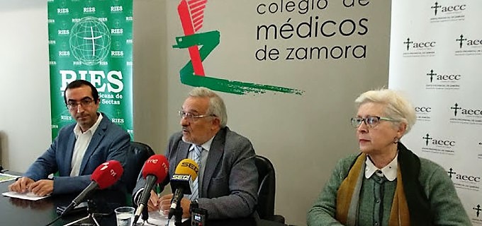 Doctor Sebastián Martínez: «No podemos permitir que los charlatanes actúen sobre la salud de los pacientes»