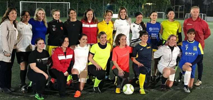 Equipo de fútbol femenino de Austria hace propaganda del aborto antes de enfrentarse al del Vaticano