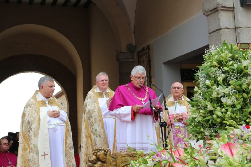 Primado de Espaa en el Corpus: La Eucarista no puede reducirse a un mero signo de comunin fraterna