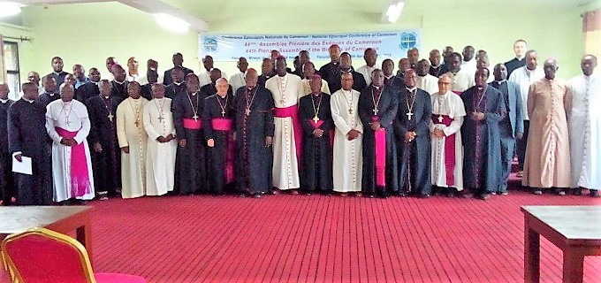 Los obispos de Camerún piden a los fieles alejarse de masones, rosacruces y brujos