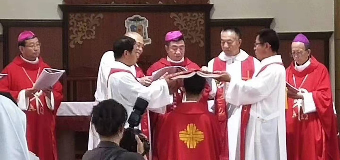 Se ordena el primer obispo en China tras el acuerdo entre la Santa Sede y la dictadura comunista