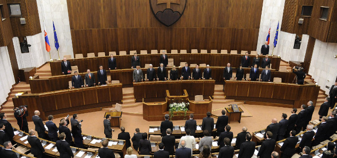 El Parlamento eslovaco rechaza una enmienda provida de la ley del aborto