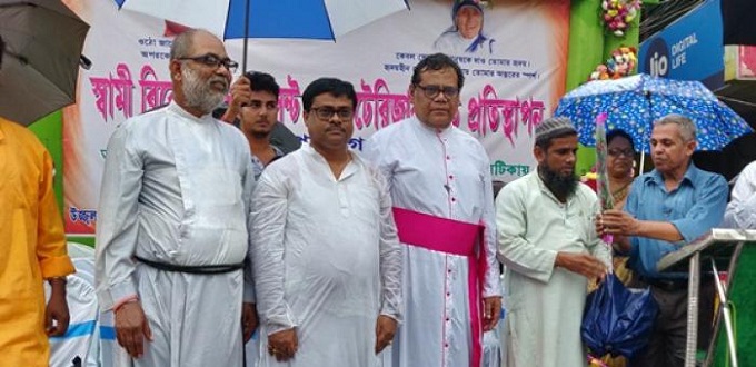 Colocan en Bengala del Este una estatua de Madre Teresa 