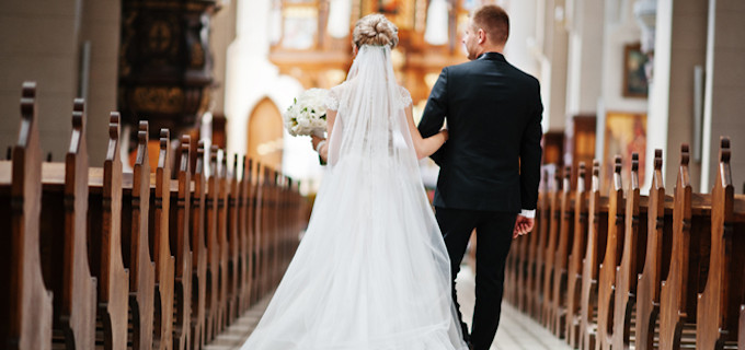 Se desploma el número de matrimonios por la Iglesia en España
