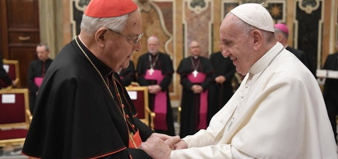 El Papa dispone que el cargo de Decano del Colegio cardenalicio ser por cinco aos