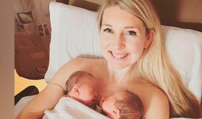 EE.UU: madre de dos gemelas con Sndrome de Down tras negarse a abortar en seis ocasiones