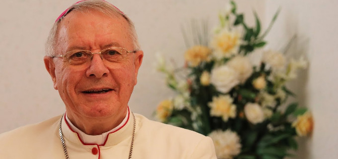 Mons. Paul Hinder teme una fuga masiva de fieles de Arabia Meridional
