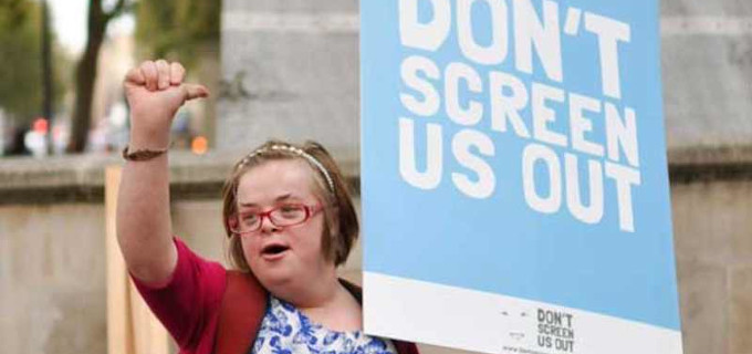 Una jóven con Síndrome de Down litiga contra el gobierno británico por el aborto discriminatorio