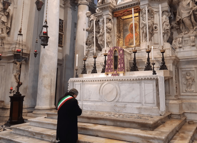 El alcalde de Venecia consagra la ciudad y toda Italia al Inmaculado Corazn de Mara