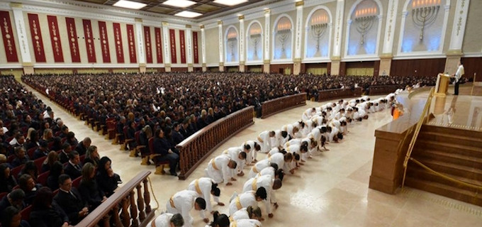 Las «megaiglesias» pentecostales de Brasil mantienen sus cultos multitudinarios