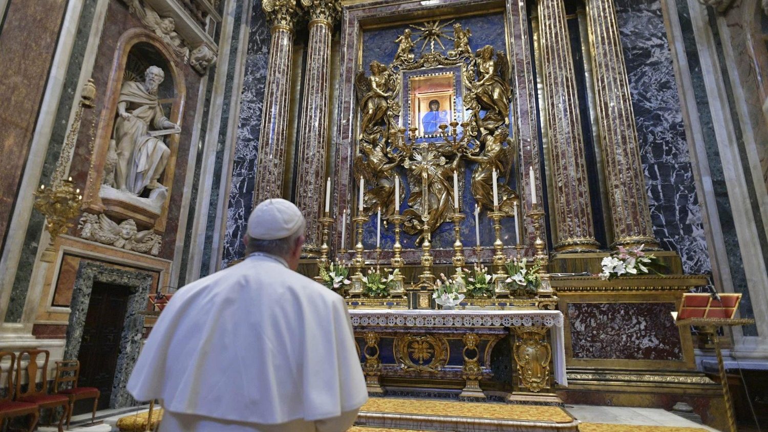 Papa Francisco: «He pedido al Señor: Detén la epidemia con tu mano»