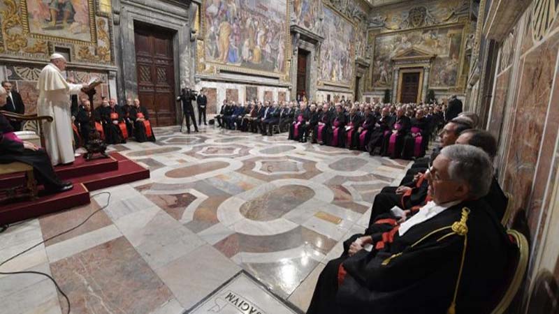 El Papa modifica el sistema judicial del Vaticano