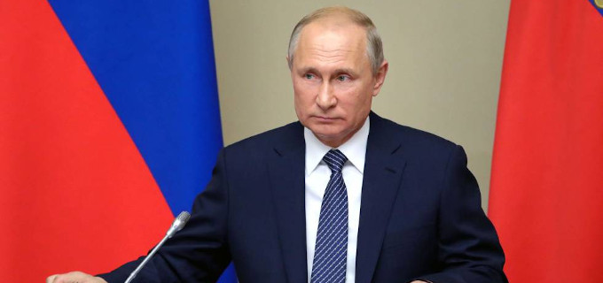 Putin pretende prohibir a los extranjeros sin permiso de residencia que dirijan grupos religiosos