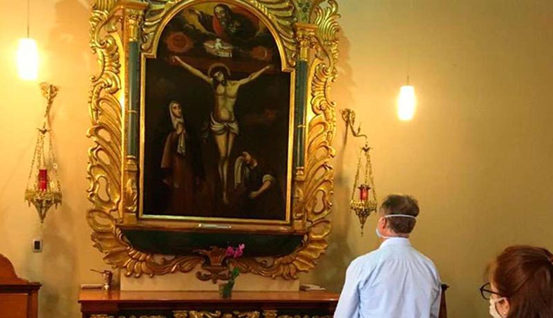 El alcalde de Lima pidió ante la imagen del Señor de los Milagros su protección para el pueblo peruano