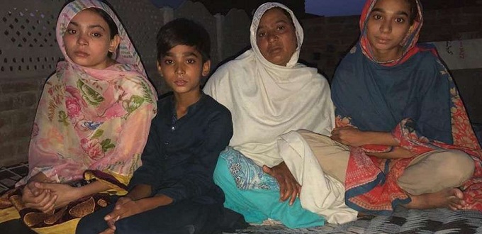 Pakistán: joven es raptada y obligada a casarse, y a convertirse al Islam Pakistán: joven es raptada y obligada a casarse, y a convertirse al Islam