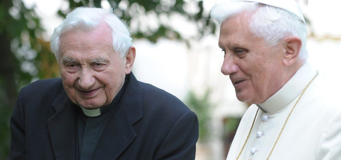 Benedicto XVI viaja a Alemania para visitar a su hermano enfermo