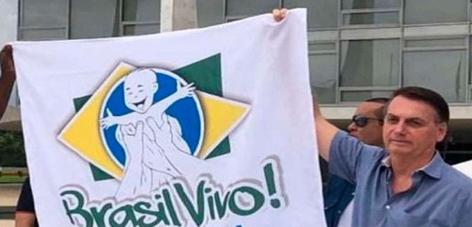 Bolsonaro desautoriza borrador que consideraba el aborto como servicio esencial