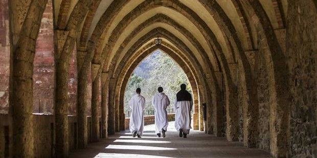 Los benedictinos donan el Monasterio de Valvanera a la Iglesia en La Rioja