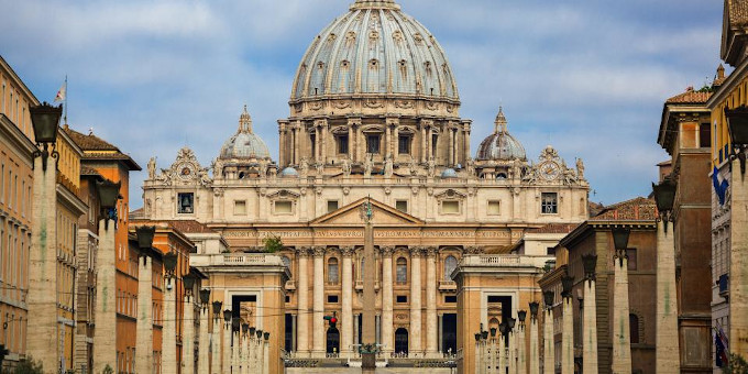 El Vaticano concede tres das de permiso por paternidad a sus trabajadores