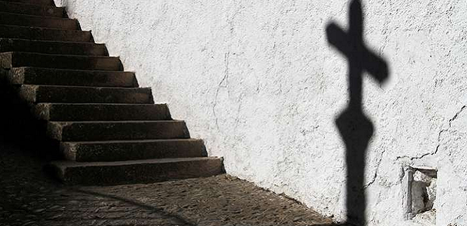 Senador de los Estados Unidos pide al fiscal general que luche contra el vandalismo anticatlico