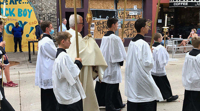 Procesin del Corpus Christi hasta el Capitolio de Wisconsin