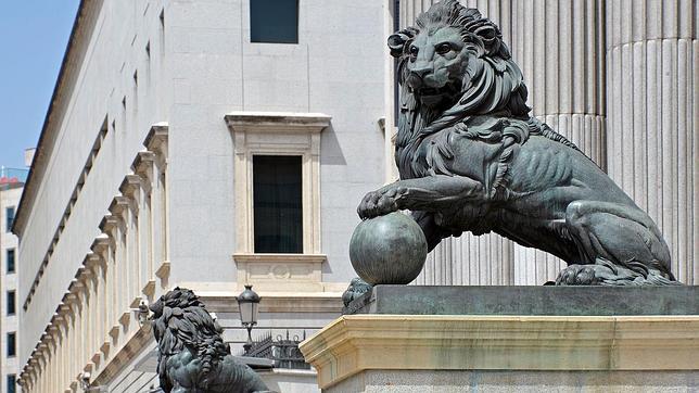 Espaa: el Congreso votar si avanza la eutanasia promovida por el PSOE o se regulan los cuidados paliativos a propuesta de PP y Vox