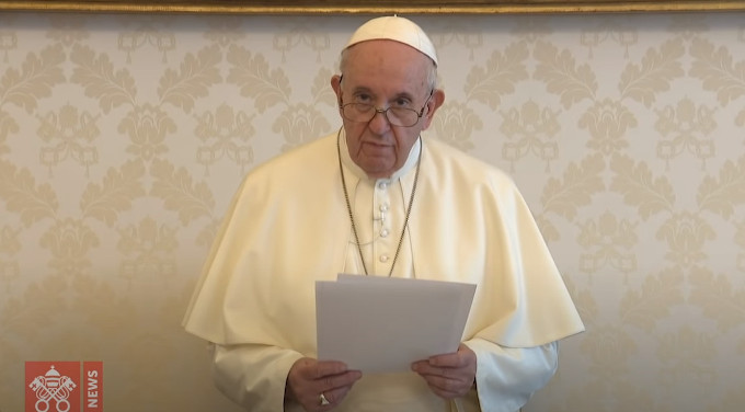 El Papa pide crear un Fondo mundial contra el hambre con el dinero que se gasta en armas