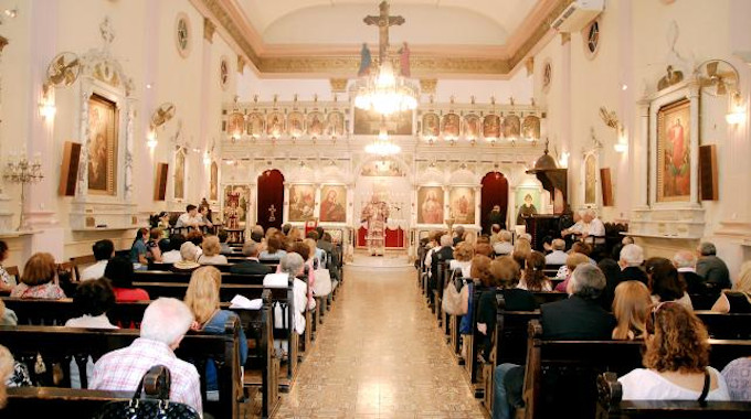 El arzobispo de Crdoba y el obispo de Villa Mara se plantan ante las restricciones al culto en Argentina